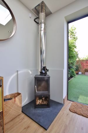 Photo 11- click for photo gallery